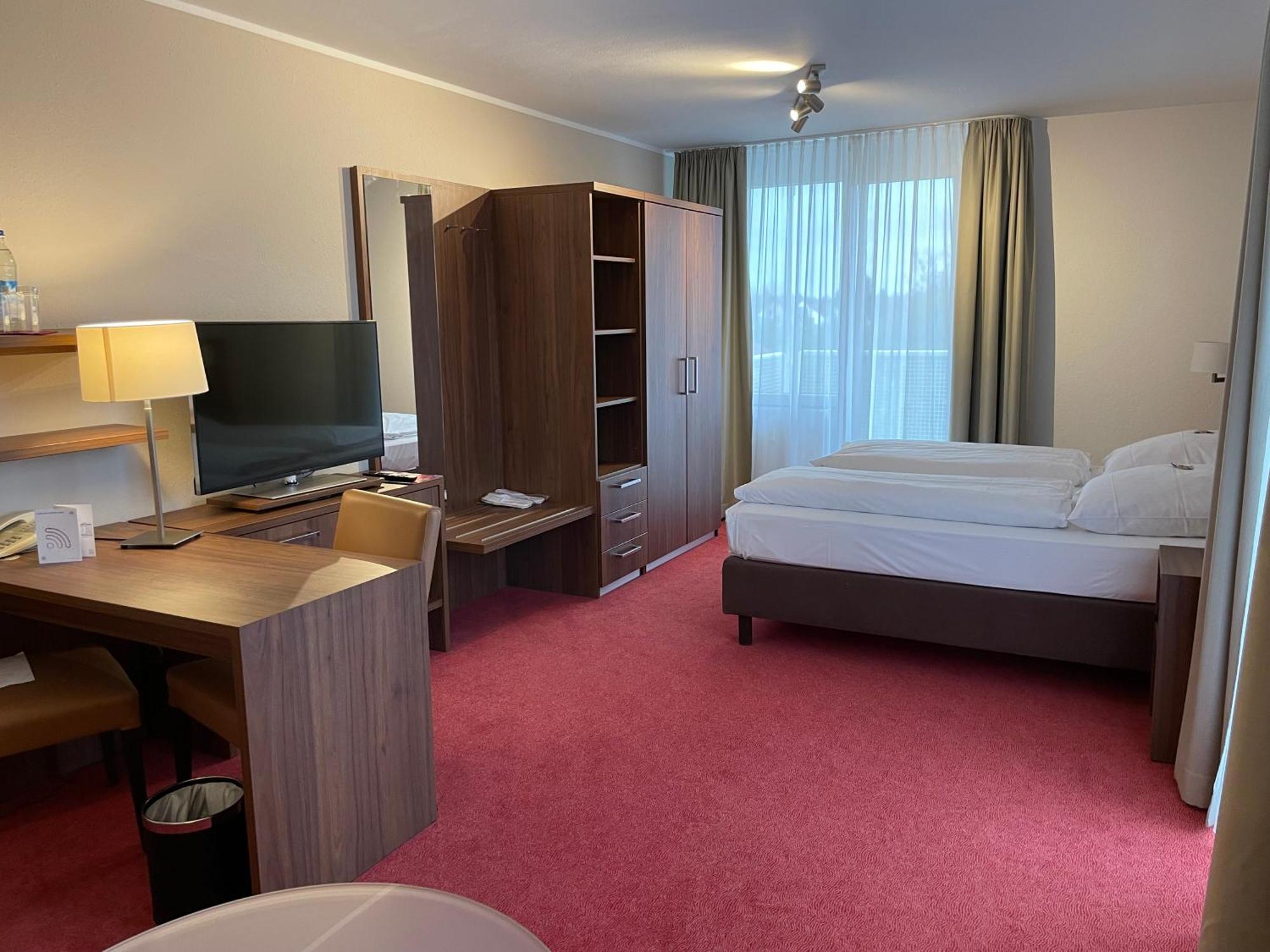 Apartahotel Gaestehaus Forum Am Westkreuz