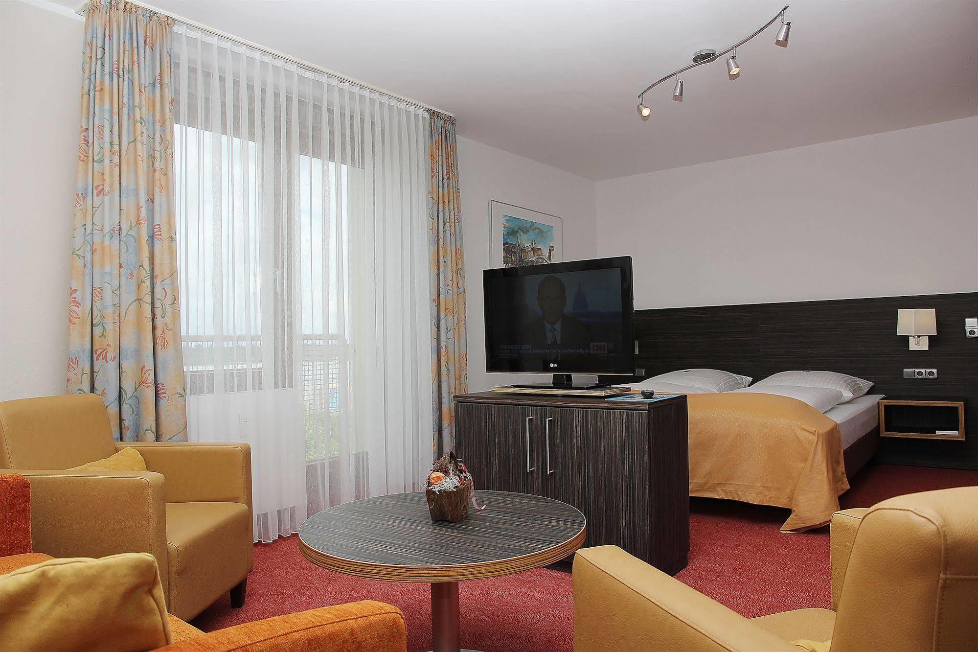 Gaestehaus Forum Am Westkreuz 3* München
